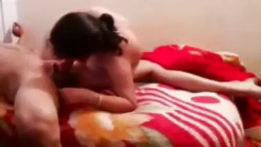 Horny aunty requests to fuck her hard in aunty sex video