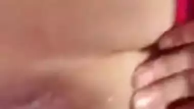 Desi girl showing boob and pussy