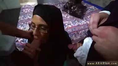 Flash bus arab Desperate Arab Woman Fucks For Money