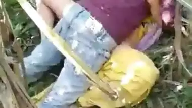 Desi village randi fucking and sucking outdoor with young guys and clear Hindi audio part 2