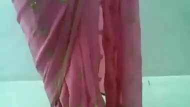 Sexy Telugu Bhabhi Stripping Pink Saree For Fuck