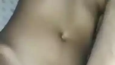 Desi cute girl tight pussy