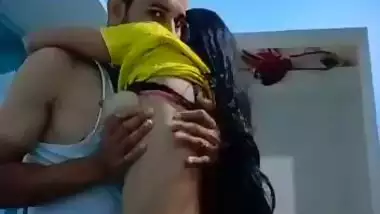 Couple stopping lifting sex due to s cry