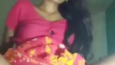 Desi teen housewife nude MMS video trending online