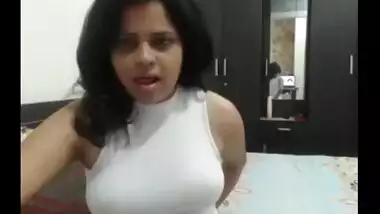 Big boobs Indian Punjabi college girl sex chat with lover