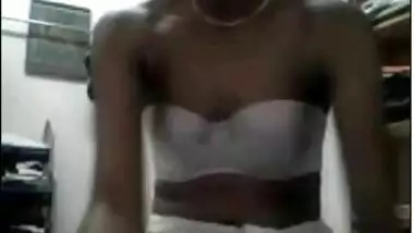 Malaysian Indian gal sexy webcam