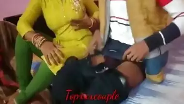 Desi Bhabhi, Indian Bhabhi And Indian Desi Bhabhi - Pados Ki Bhabhi Ko Patakar Chudai Kri