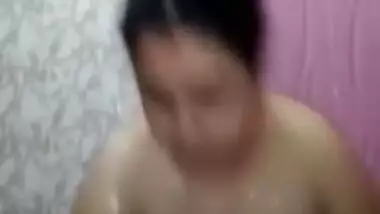 Bengali sexy boudi bath