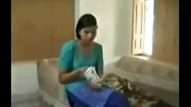 XXX Indian sex video of Mira desi bhabhi ki chudai