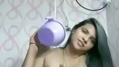 Maya bhabi sexy bath