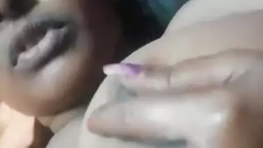 Unsatisfied Village bhabhi fingering her pussy