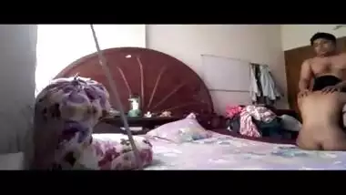 Hidden cam sex video of petite Mumbai girlfriend