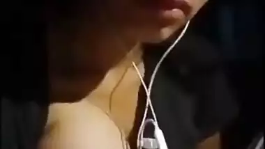 Indian Tiktoker girl showing boobs to her lover