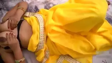 Desi Indian Pari Bhabhi Fucking, Sucking With Her Boyfriend and Loud Moaning