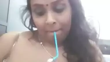 Clip of Desi whore with XXX shaped knockers exploiting bong becomes MMS