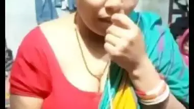 village aunty hot expose