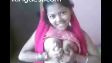 Teen Bengali babe’s round and big boobs