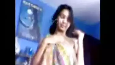 Desi topless wife flaunting her big boobs
