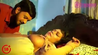 Indian XXX woman gets her pussy hard fucked by her husband