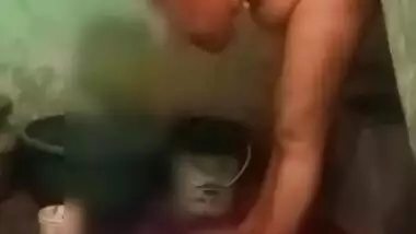 Desi Indian Girl Bathing Video