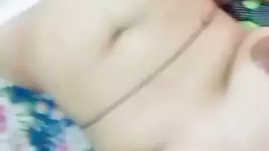 Big boobs girlfriend naked fingering viral MMS