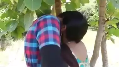 Naughty saali aur jiju ki outdoor masala blue film