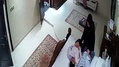 Aapa enjoys threesome sex with cousins in Pakistani porn