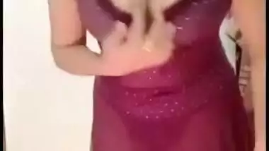 Desi wench strips when dancing at private XXX party at the hotel
