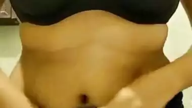 Beautiful desi girl showing her big boobs on selfie camera part-5