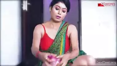 Sexy kamwali bai caught naked and fucked