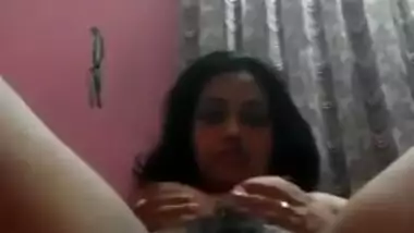 desi sexy bhabi show her pussy