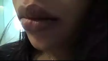 Delhi Indian bhabhi sex tape recorded in hotel