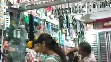 neighbour aunty shopping showing sweet hip fold