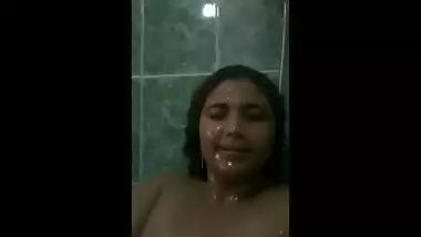 Very hot big boobs bhabi bath
