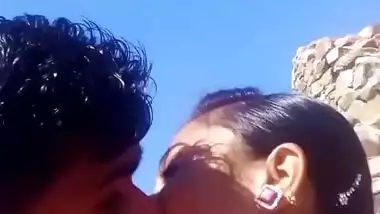 Desi lover outdoor romance