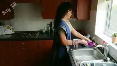 Teen home alone gets fingered by her grandpa while her parents are away - hardcore rough sex with indian girl in saree Sexy Jill