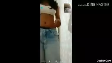 Titillating Desi housewife reveals XXX boobs for an online friend