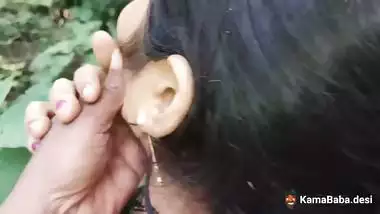 Outdoor Bhabhi sex video with her lover