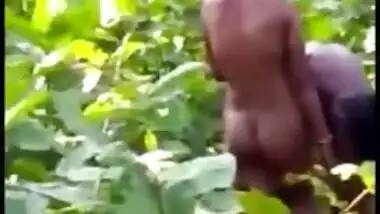 Jealous guy finally caught GF fuck with lover outdoor, Desi scandal XXX mms