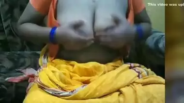 Bhabi Opening Blouse Hooc And Tease