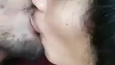 Desi couple kisses on the camera and porn video is around the corner