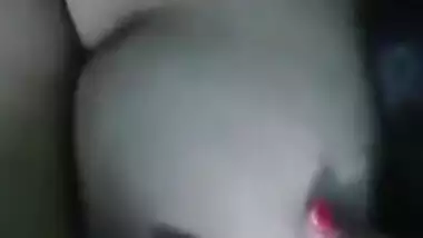 Booby gal selfie video show of her large boobs and chubby cookie