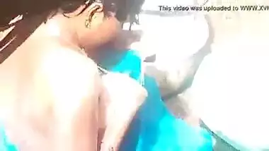Desi aunty topless bath capture