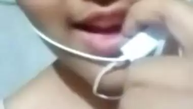 Cute Desi Girl Showing On Video Call