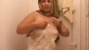 hijabi bhabhi removing clothes blowjob andex