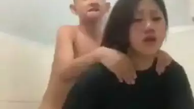 Young Lover Fucking in Bathroom