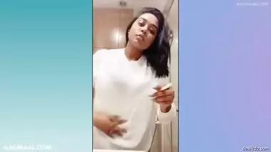 Desi sexy college girl smoke