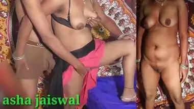 Skilled guy diligently drills tight XXX trench of the amateur Desi