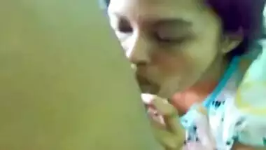 Sexy Marathi College Girl’s Blowjob