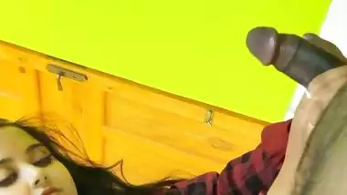 Desi bhabhi shaking dick of husband till cumming